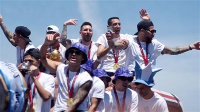 فوضى خلال احتفالات لاعبو الأرجنتين بالفوز بكأس العالم