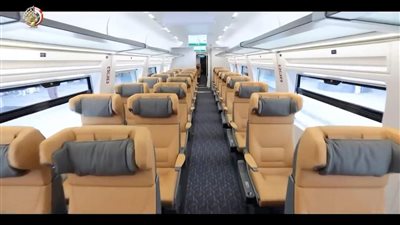 وزير النقل يزف مفاجأةً سارة للركاب قبل بداية العام الجديد