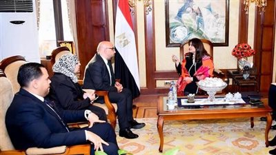 وزيرة الهجرة تستقبل أحد اكبر المستثمرين المصريين بالسويد