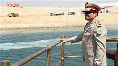 أسامة ربيع: الدستور ألزم الدولة بحماية قناة السويس وتنميتها والحفاظ عليها