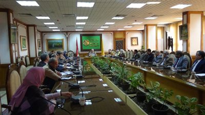 مجلس جامعة المنيا ينتهي من الاستعدادات لامتحانات الفصل الدراسى الأول 