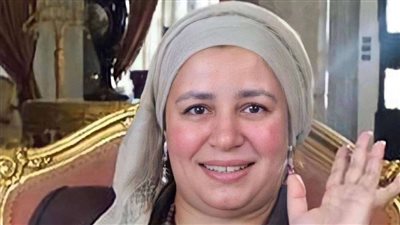 أشرف زكي يفاجئ الجمهور: الحزن سر ابتعاد عبلة كامل عن الفن