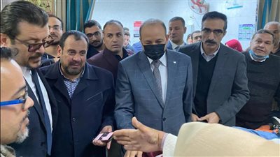 أسماء المصابين.. رئيس جامعة المنصورة يزور مصابي حادث أتوبيس طلاب جامعة حورس