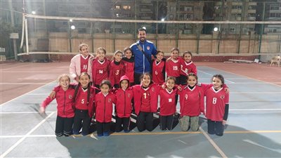 فتيات النادي الأهلي يفزن على الشمس في كرة الطائرة ويحققن العلامة الكاملة