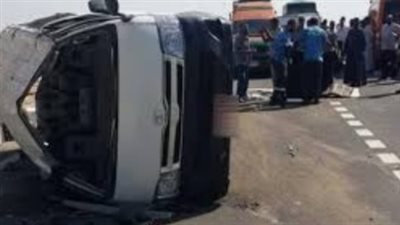 إصابة 8 أشخاص في حادث إنقلاب سيارة ميكروباص بالفيوم