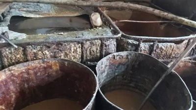 ضبط مصنع لتدوير زيوت الطعام المستعملة في حلوان