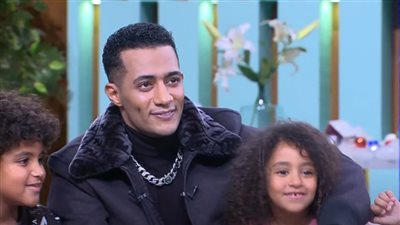 محمد رمضان مع أولاده في «معكم» لـ«منى الشاذلي» ليلة رأس السنة (صور وفيديو)