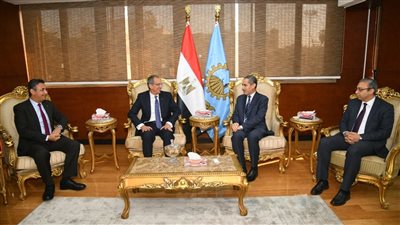 تفاصيل مهمة في لقاء محافظ الغربية ووزير الاتصالات