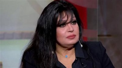 فيفي عبده: الرجل يجب معاملته مثل «سي السيد».. والمحاكم مليئة بجرائم بسبب «السوشيال ميديا»