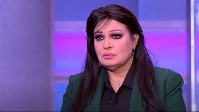 ياسمين عز تضع فيفي عبده في موقف محرج.. والأخيرة: «إحنا على الهوا مينفعش كده»