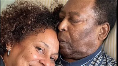 ابنة بيليه تطمأن جمهور والدها بصورة وتعليق مؤثر على انستجرام