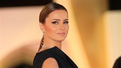 نور اللبنانية تخوض مغامرة مثيرة مع محمد هنيدي 