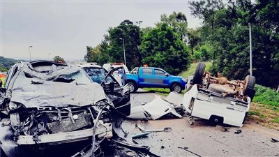 بالأسماء.. مصرع وإصابة 11 شخصا فى انقلاب ميكروباص بالمنيا 