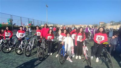الشباب والرياضة تواصل تسليم الدراجات الهوائية لأسر الشهداء والمصابين
