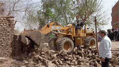 إزالة فورية لـ 912 تعديا على الأراضى الزراعية وتحرير 4000محضر تبوير بالمنوفية