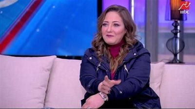 الفنانة عنبر: أرفض التنازل لتحقيق الشهرة.. ومحمد صبحي تبناني فنيًا