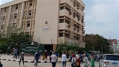 بكى أمام زملائه.. القصة الكاملة لمنع طالب جامعي من دخول الحمام أثناء الامتحانات 