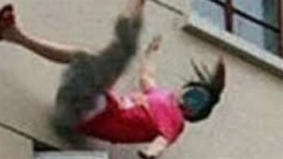 آخر تطورات الحالة الصحية لفتاة سقطت من الدور الرابع بدمياط