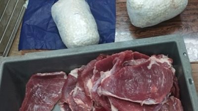 محاولة تصدير لحوم بالمخدرات لدولة عربية عبر مطار القاهرة