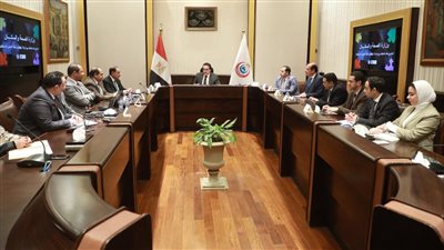 وزير الصحة يبحث تطوير الخدمات الإلكترونية بالقطاع الصحي مع إحدى شركات البرمجيات 