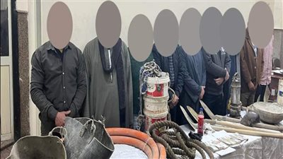 ضبط 9 أشخاص أثناء التنقيب عن الآثار داخل منزل بالسيدة زينب 