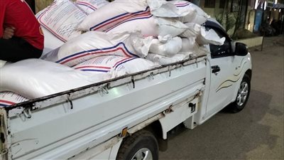 ضبط سيارة محملة بطن ونصف سكر مدعم خلال حملة رقابية بالمنيا