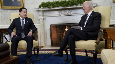 بايدن وكيشيدا: استخدام روسيا لسلاح نووي في أوكرانيا سيكون عملًا عدائيًا ضد الإنسانية