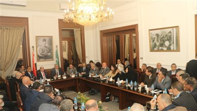 رئيس حزب «الوفد» يُصدر قرارًا بتشكيل لجنة النظام المركزية برئاسة «الهضيبي»