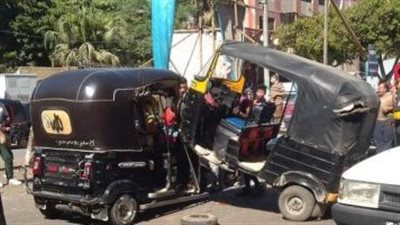 بالأسماء.. إصابة 9 أشخاص فى حادث مروع بسبب «التكاتك» ببني مزار