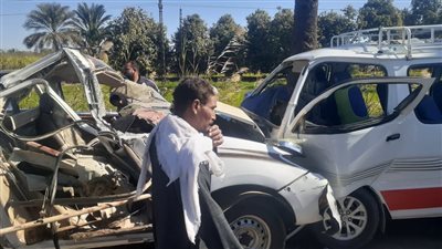 العربيات اتعجنت.. إصابة 11 شخصًا فى حادث مروع فى أسوان