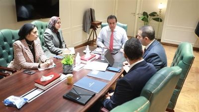 وزير الصحة يبحث مع ممثلي صندوق مصر السيادي الاستثمار في المجال الصحي