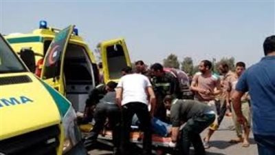 إصابة 12 شخصًا بجروح وكدمات فى حادث انقلاب ميكروباص بالمنيا