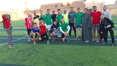 الشباب تُنفذ دورة الأسر في خماسي كرة القدم بملعب مركز شباب الديسمي