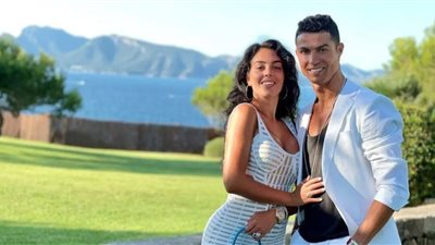 تعرف على قصة لقاء جورجينا وكريستيانو رونالدو (فيديو)