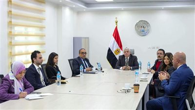 وزير التعليم العالي يبحث سبل دعم التعاون مع شركة مايكروسوفت