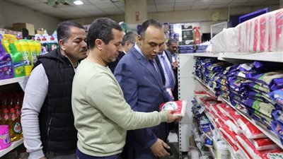 تحرير 30  مخالفة متنوعة خلال على الأسواق والمحلات بالمنيا