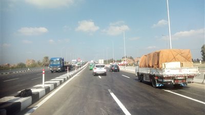 وزير النقل: بدء التشغيل التجريبي لكوبري عرب الرمل وأجهور بطريق الإسكندرية الزراعي 