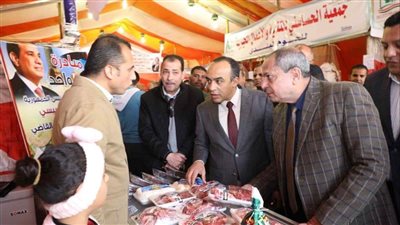 نائب المحافظ يفتتح عددًا من معارض 