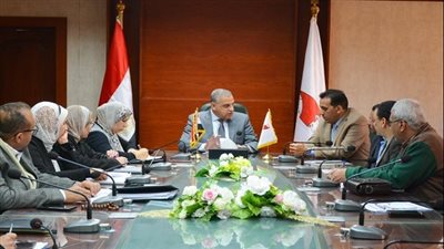 آخر المستجدات بشأن تطوير مدخل سوهاج الشرقي وموقف أخميم - الكوثر