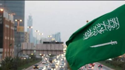 للعمرة وحضور الفعاليات.. السعودية تمنح مسافريها إقامة 4 أيام وتأشيرة صلاحيتها 3 أشهر 