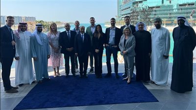 وفد الاتحاد الدولى لألعاب الماء يشهد افتتاح مركز التميز والتطوير بالبحرين