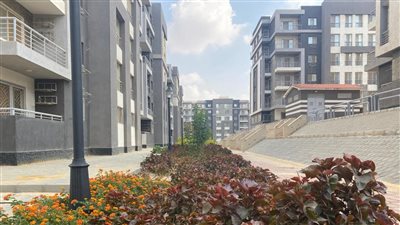 «الإسكان» تكشف عن 44 ألف و328 شقة في 4 مشروعات بالقاهرة الجديدة