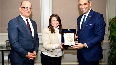 وزيرة الهجرة تستقبل وزير التشغيل المهني التونسي لبحث سبل التعاون المشترك