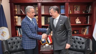 وزيرا السياحة والآثار والقوى العاملة يجتمعان لبحث سبل التعاون في الملفات المشتركة