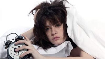 منها اللبن الدافئ.. أطعمة ومشروبات للقضاء على الأرق