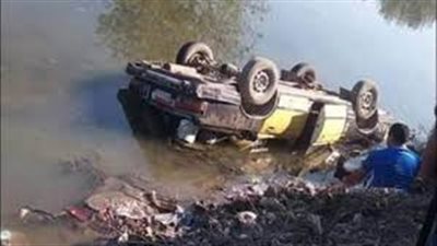مصرع وإصابة 7 أشخاص فى انقلاب ميكروباص بترعة الإبراهيمية بالمنيا