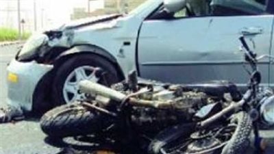 إصابة شخصين فى حادث تصادم سيارة ملاكي ودراجة نارية بالمنيا 