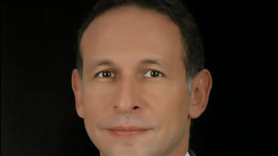 عمرو عبد الله مشرف عام على الإدارة العامة للعلاقات الدولية والاتفاقيات بوزارة السياحة والآثار