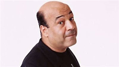 حجاج عبد العظيم يبكي على الهواء مع ياسمين عز.. ما السبب؟