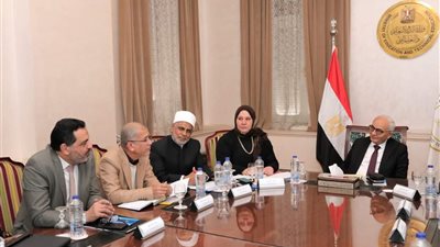 وزير التربية والتعليم يترأس اجتماع  صندوق الرعاية الاجتماعية للمعلمين في أولى اجتماعاته